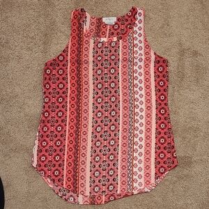 Van Heusen Women's Sleeveless Burgandy, Red and Pink Patterned Top. Size XS